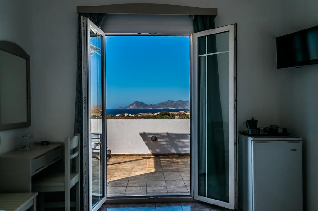 Agnanti View Hotel Pachaina Eksteriør bilde